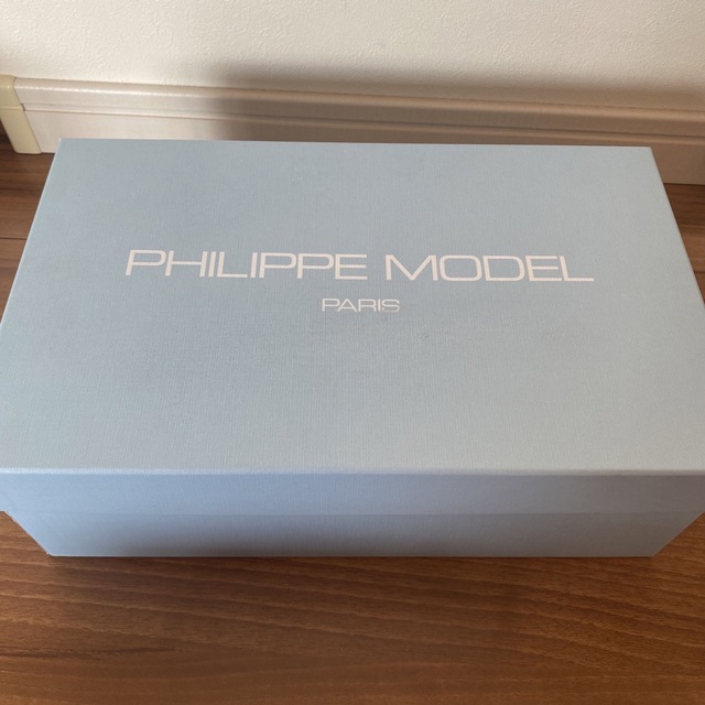 PHILIPPE MODEL(フィリップモデル)のPHILIPPE MODEL PARIS スニーカー レディースの靴/シューズ(スニーカー)の商品写真