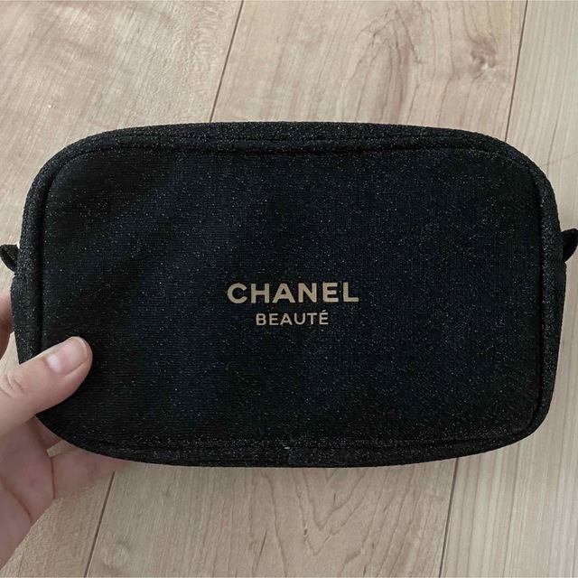 シャネル　chanel コスメ　ノベルティ　ポーチ　黒