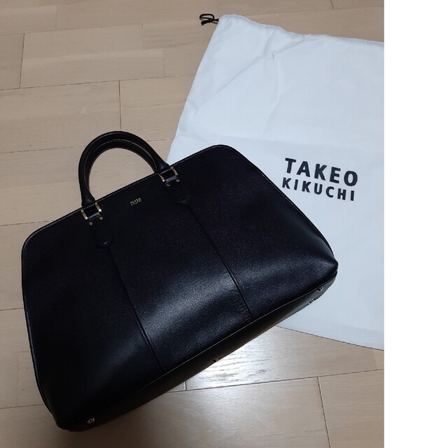 新品タグ付き　半額以下　TAKEO KIKUCHI　黒　牛革　ビジネス　バッグビジネスバッグ