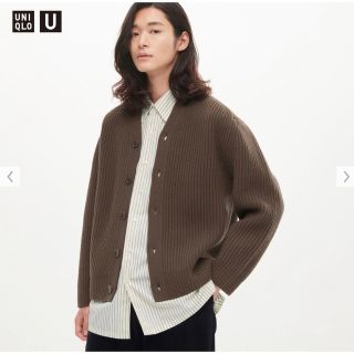 ユニクロ(UNIQLO)のユニクロU プレミアムラムリブVネックカーディガン 茶 22aw(カーディガン)