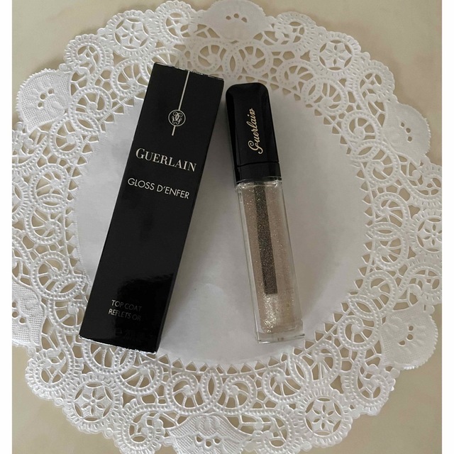 GUERLAIN(ゲラン)の⑰ 新品未使用　正規品　GUERLAIN リップグロス コスメ/美容のベースメイク/化粧品(リップグロス)の商品写真