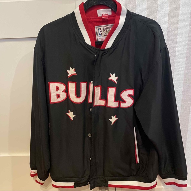 CHICAGO Bulls スタジャン 最新な 3960円引き shop.shevacatom.co.il