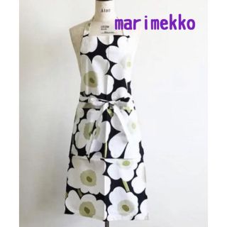 マリメッコ(marimekko)のmarimekko  マリメッコ   エプロン　ホワイト×ブラック　ウニッコ　黒(収納/キッチン雑貨)