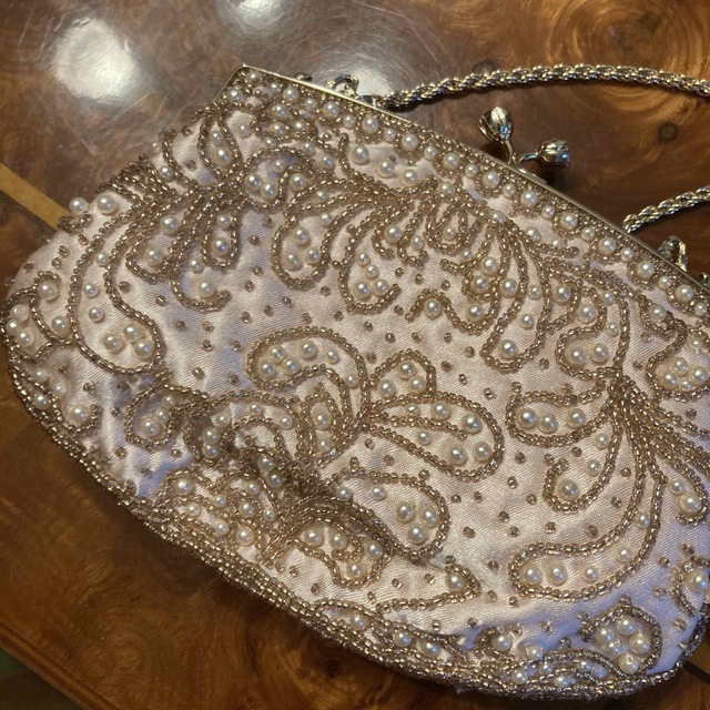 RU(アールユー)の ru luxury パーティーバック レディースのバッグ(ハンドバッグ)の商品写真