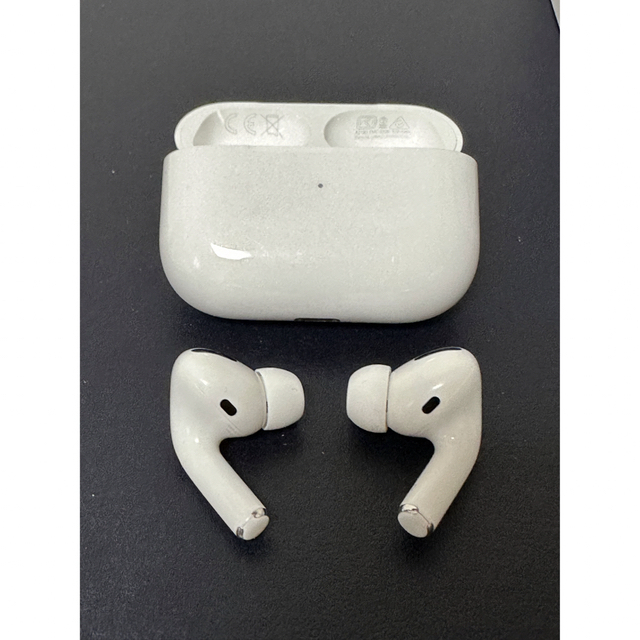 Apple(アップル)の【週末値下げ】AirPods Pro 第1世代 エンタメ/ホビーのエンタメ その他(その他)の商品写真