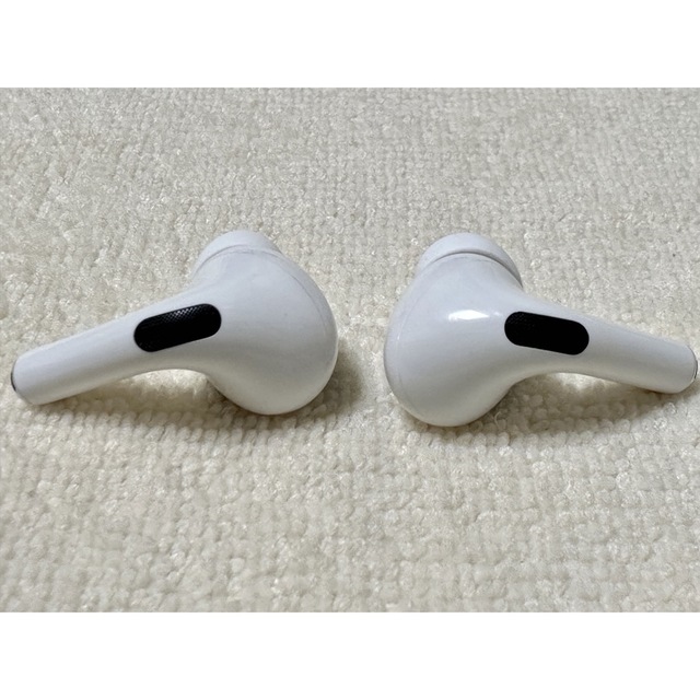 Apple(アップル)の【週末値下げ】AirPods Pro 第1世代 エンタメ/ホビーのエンタメ その他(その他)の商品写真