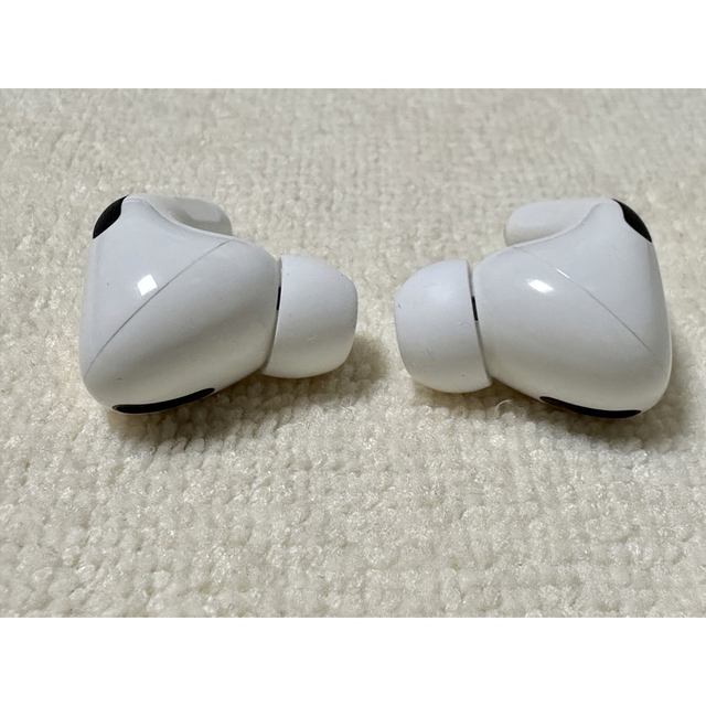 Apple(アップル)の【週末値下げ】AirPods Pro 第1世代 エンタメ/ホビーのエンタメ その他(その他)の商品写真