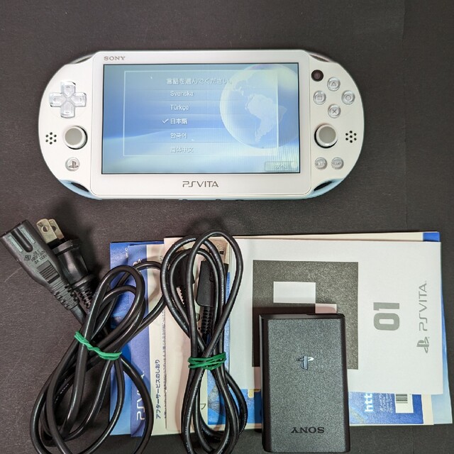 PS VITA Wi-Fiモデル PCH-2000 ZA14 メモリーカード(3