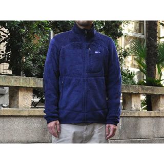 パタゴニア(patagonia)のパタゴニア フリース R2 ジャケット  Sサイズ　Classic Navy(その他)