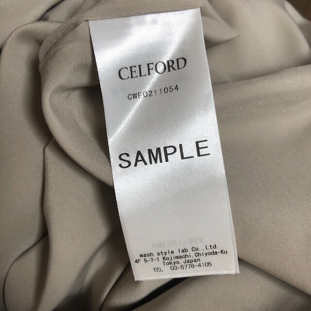 CELFORD(セルフォード)のCELFORD サンプル品　サテンドレス レディースのフォーマル/ドレス(ミディアムドレス)の商品写真