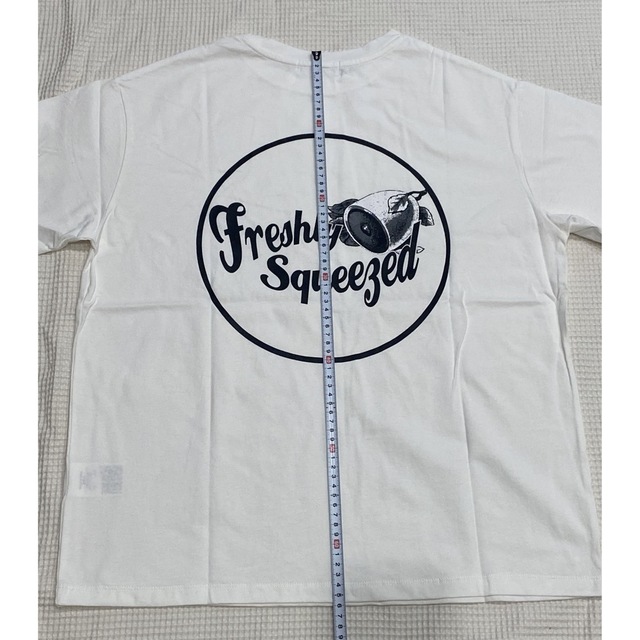 OPAQUE.CLIP(オペークドットクリップ)のタグ付き未着用/FRESHLY SQUEEZED MUSIC バックロゴTシャツ レディースのトップス(Tシャツ(半袖/袖なし))の商品写真