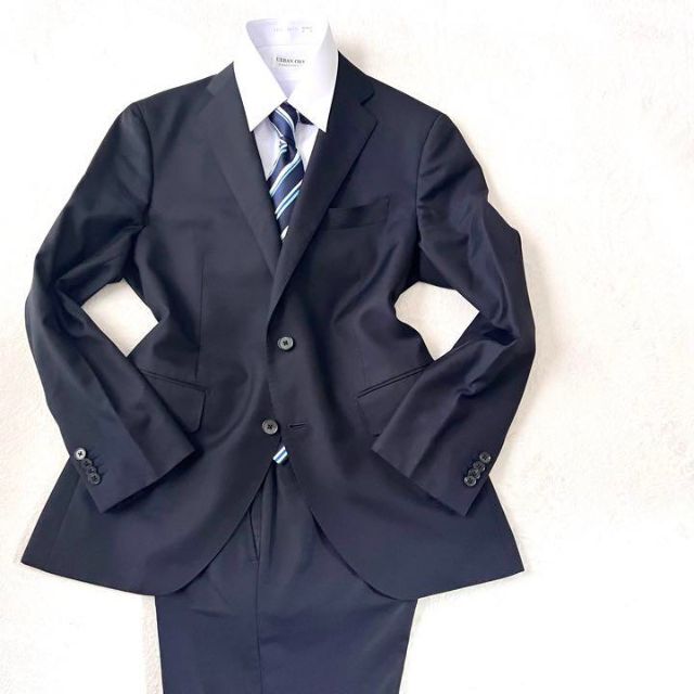 THE SUIT COMPANY(スーツカンパニー)の美品✨スーツカンパニー セットアップ カノニコ super110S 2B 紺 M メンズのスーツ(セットアップ)の商品写真