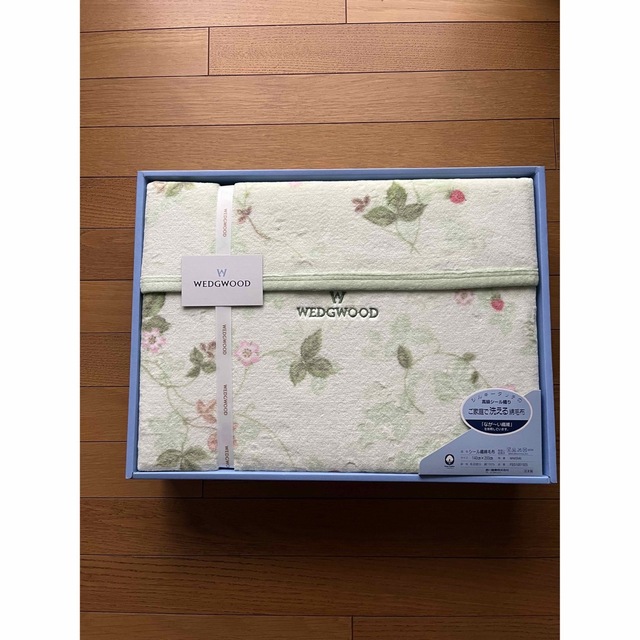 WEDGWOOD(ウェッジウッド)の新品　ウェッジウッド　綿毛布　WEDGWOOD インテリア/住まい/日用品の寝具(毛布)の商品写真