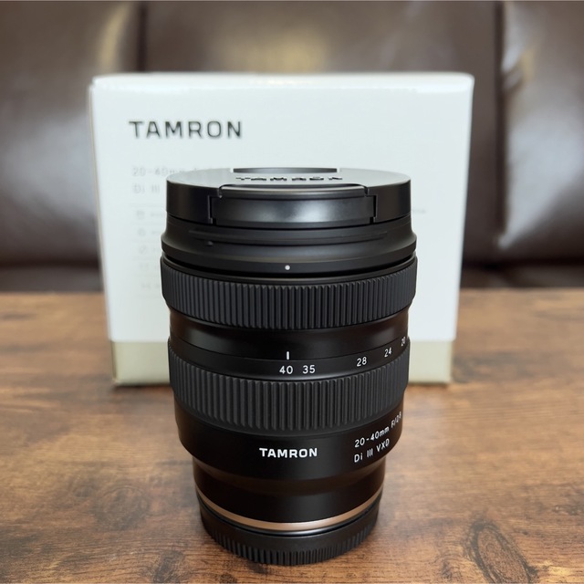 TAMRON(タムロン)のほぼ新品タムロン20-40mm F2.8 DiⅢ VXD(Model A062) スマホ/家電/カメラのカメラ(レンズ(ズーム))の商品写真