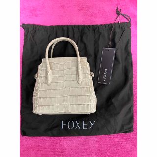 フォクシー(FOXEY)の美品　フォクシー　バッグ(ハンドバッグ)