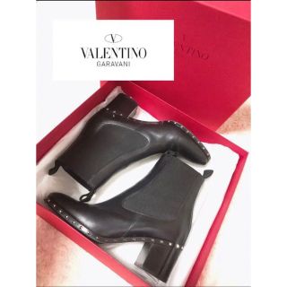 ヴァレンティノ(VALENTINO)のvalentino    ロックスタッズブーツ　38(ブーツ)