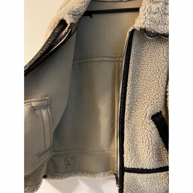 Ungrid(アングリッド)のUngrid ボアムートンブルゾン レディースのジャケット/アウター(ブルゾン)の商品写真