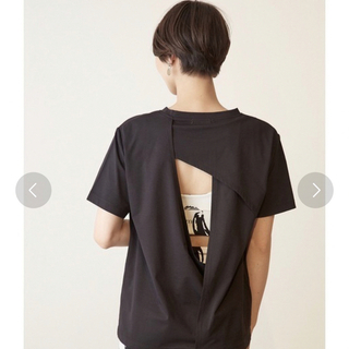 エミ(emmi)のemmi yoga バックデザインオープンTシャツ ブラック(Tシャツ(半袖/袖なし))