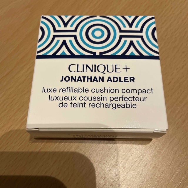 CLINIQUE(クリニーク)のCLINIQUE クッションファンデケース コスメ/美容のベースメイク/化粧品(ファンデーション)の商品写真