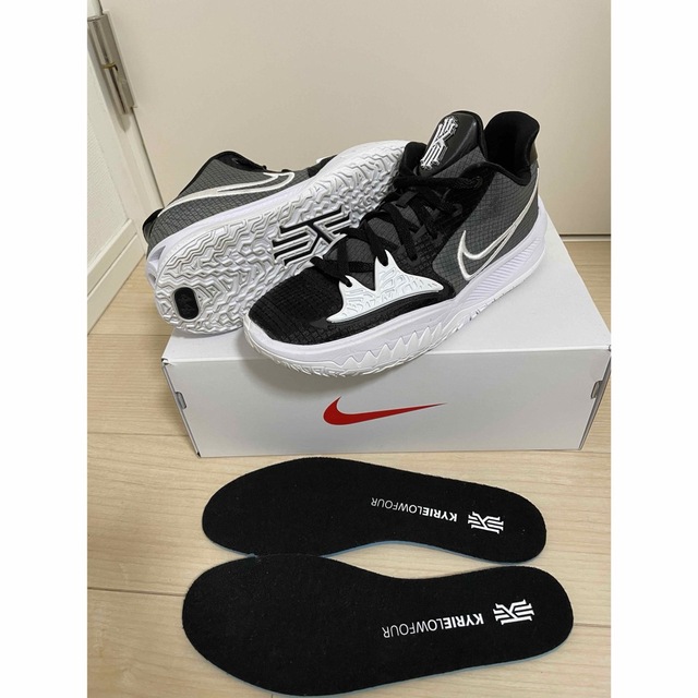 NIKE(ナイキ)のNIKE KYRIE LOW4 TB 28cm 国内未発売着用2回　カイリー スポーツ/アウトドアのスポーツ/アウトドア その他(バスケットボール)の商品写真