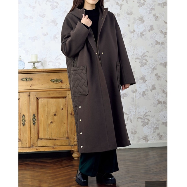 しまむら　ナカワタ　キリカエ　コート　M　ブラック レディースのジャケット/アウター(ロングコート)の商品写真