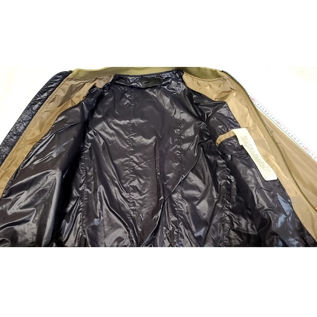 DIESEL(ディーゼル)の【ヴィンテージ】DIESEL BLACK GOLD【劣化品】 メンズのジャケット/アウター(ナイロンジャケット)の商品写真