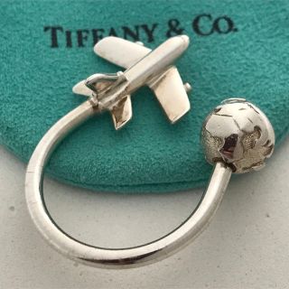 ティファニー(Tiffany & Co.)のTiffany 地球飛行機 キーホルダー(バングル/リストバンド)