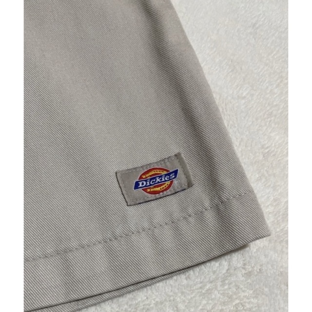 Dickies(ディッキーズ)のDickies ハーフパンツ ベージュ 32インチ ディッキーズ メンズのパンツ(ショートパンツ)の商品写真