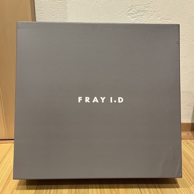 FRAY I.D(フレイアイディー)の FRAY I.D（フレイ アイディー）  センタージップショートブーツ レディースの靴/シューズ(ブーツ)の商品写真