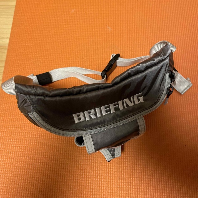 BRIEFING(ブリーフィング)の【美品】ブリーフィング　ラウンド用ウエストポーチ スポーツ/アウトドアのゴルフ(バッグ)の商品写真