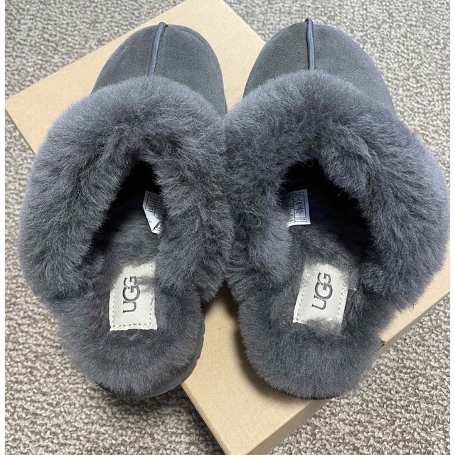 UGGレディース  ムートン DISQUETTE Slipper 1122550 レディースの靴/シューズ(スリッポン/モカシン)の商品写真