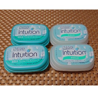 シック(Schick)のschilk intuition 替刃 敏感肌用4つ(カミソリ)