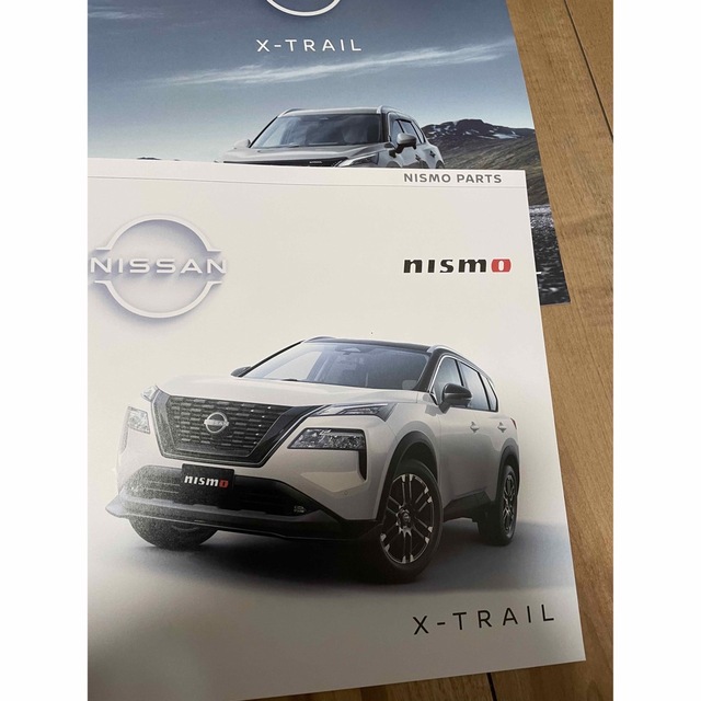 日産(ニッサン)の日産　エクストレイル　X-TRAIL NISSAN カタログ　セット 自動車/バイクの自動車(カタログ/マニュアル)の商品写真