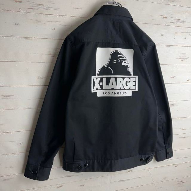 XLARGE(エクストララージ)の《即完売モデル》エクストララージ☆ワークジャケット　ビックロゴ　定番カラー　黒 メンズのジャケット/アウター(ブルゾン)の商品写真