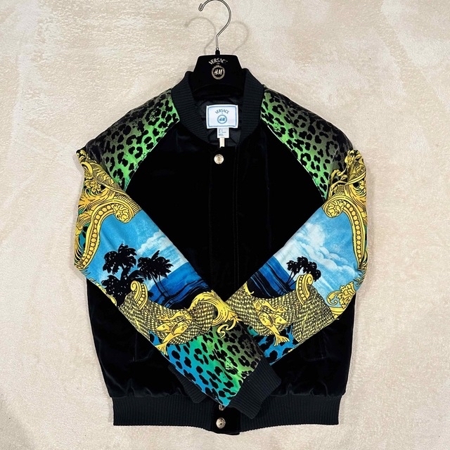 高級ブランド - VERSACE H&M ブルゾン/ボンバージャケット Sサイズ