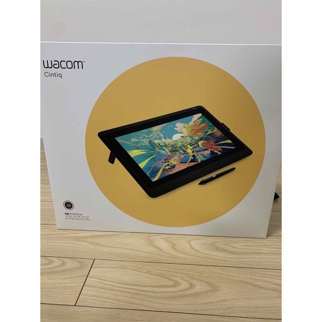 Wacom Cintiq 16 (DTK1660K0D) 専用スタンド付属 - 液タブ・ペンタブ