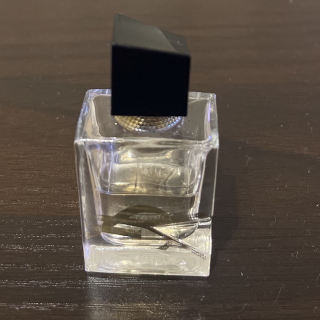 Yves Saint Laurent(イヴサンローラン)のYSL イヴ・サンローラン リブレ オーデトワレ 7.5ml コスメ/美容の香水(香水(女性用))の商品写真