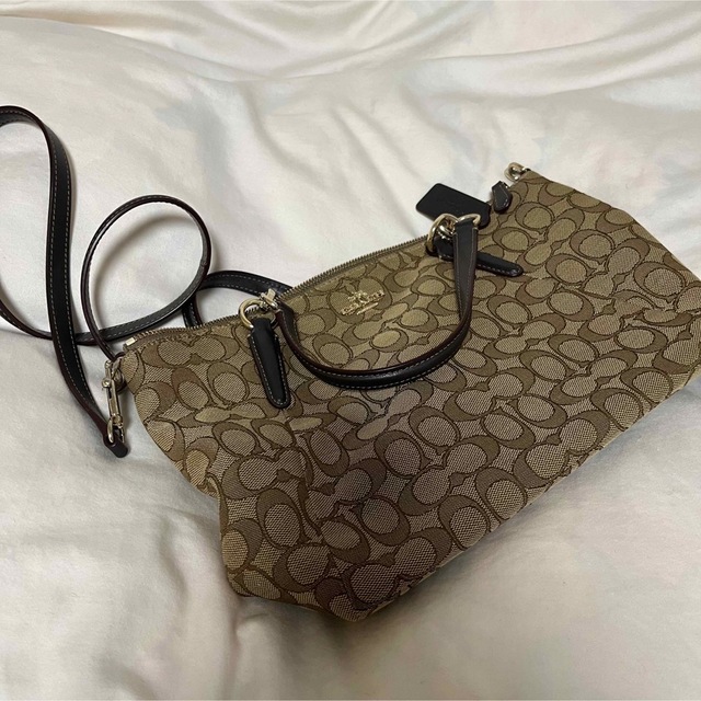 2022年春の COACH コーチ ショルダーバック - ショルダーバッグ