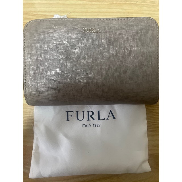 FURLA フルラ　二つ折り財布