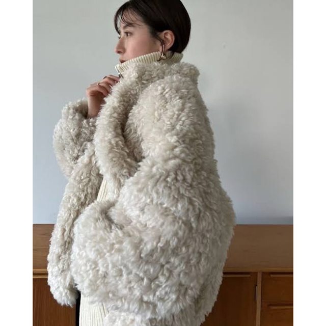 田中みな実×CLANE CURL FUR SHORT COAT-