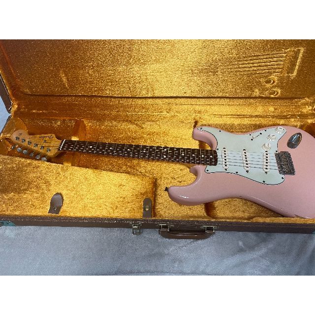 Fender(フェンダー)のFender Custom Shop　 60´ ストラトキャスター レリック 楽器のギター(エレキギター)の商品写真