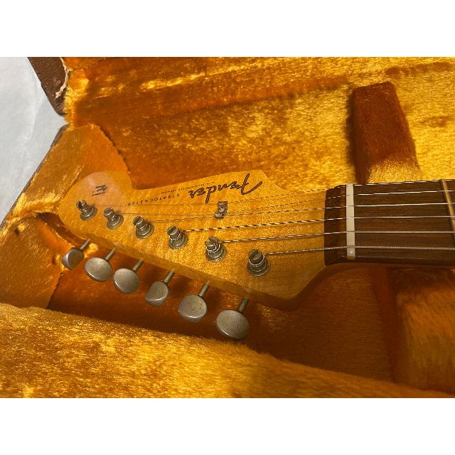 Fender(フェンダー)のFender Custom Shop　 60´ ストラトキャスター レリック 楽器のギター(エレキギター)の商品写真