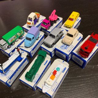 タカラトミー(Takara Tomy)のトミカ30周年記念　トミカくじ　まとめて11台　日産グロリア　ダイハツミュゼット(ミニカー)