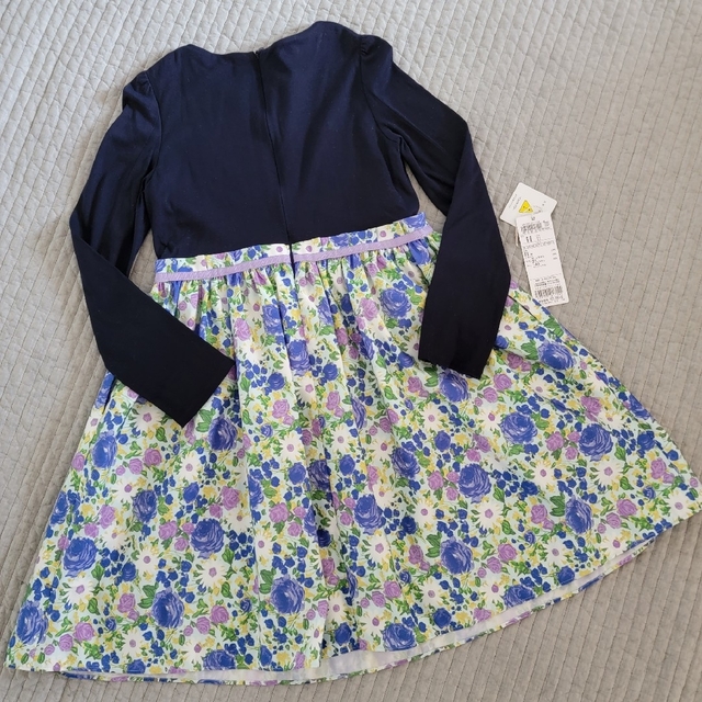 TOCCA(トッカ)の美品♡トッカ TOCCA 130 フラワー ネイビー ワンピース 長袖 キッズ/ベビー/マタニティのキッズ服女の子用(90cm~)(ワンピース)の商品写真