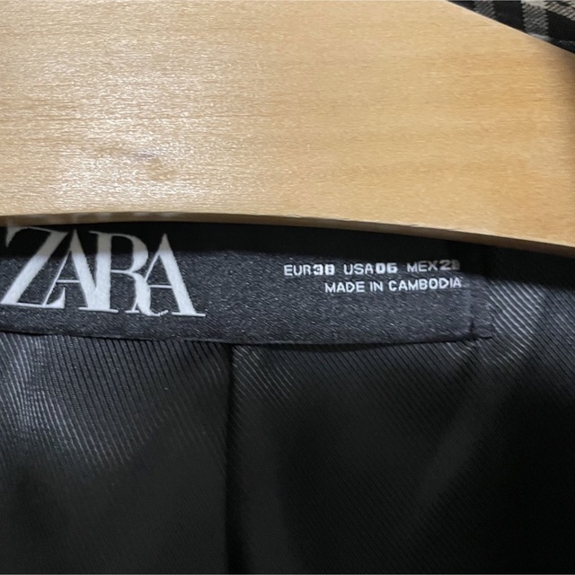 ZARA(ザラ)のZARA ジャケット　チェック柄　千鳥柄 レディースのジャケット/アウター(テーラードジャケット)の商品写真