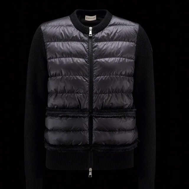 本日限定 MONCLER LAICHE フード付き パファー ジャケット