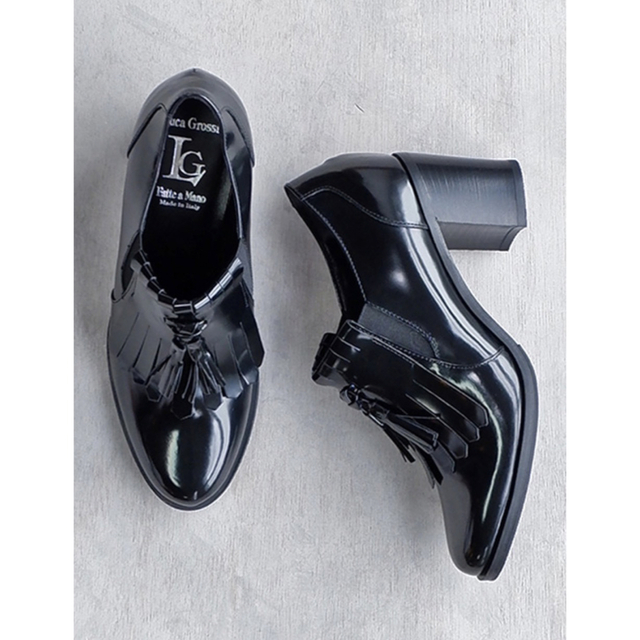 LucaGrossi(ルカグロッシ)のLUCA GROSSI タッセルキルトパンプス 37.5／黒 レディースの靴/シューズ(ハイヒール/パンプス)の商品写真