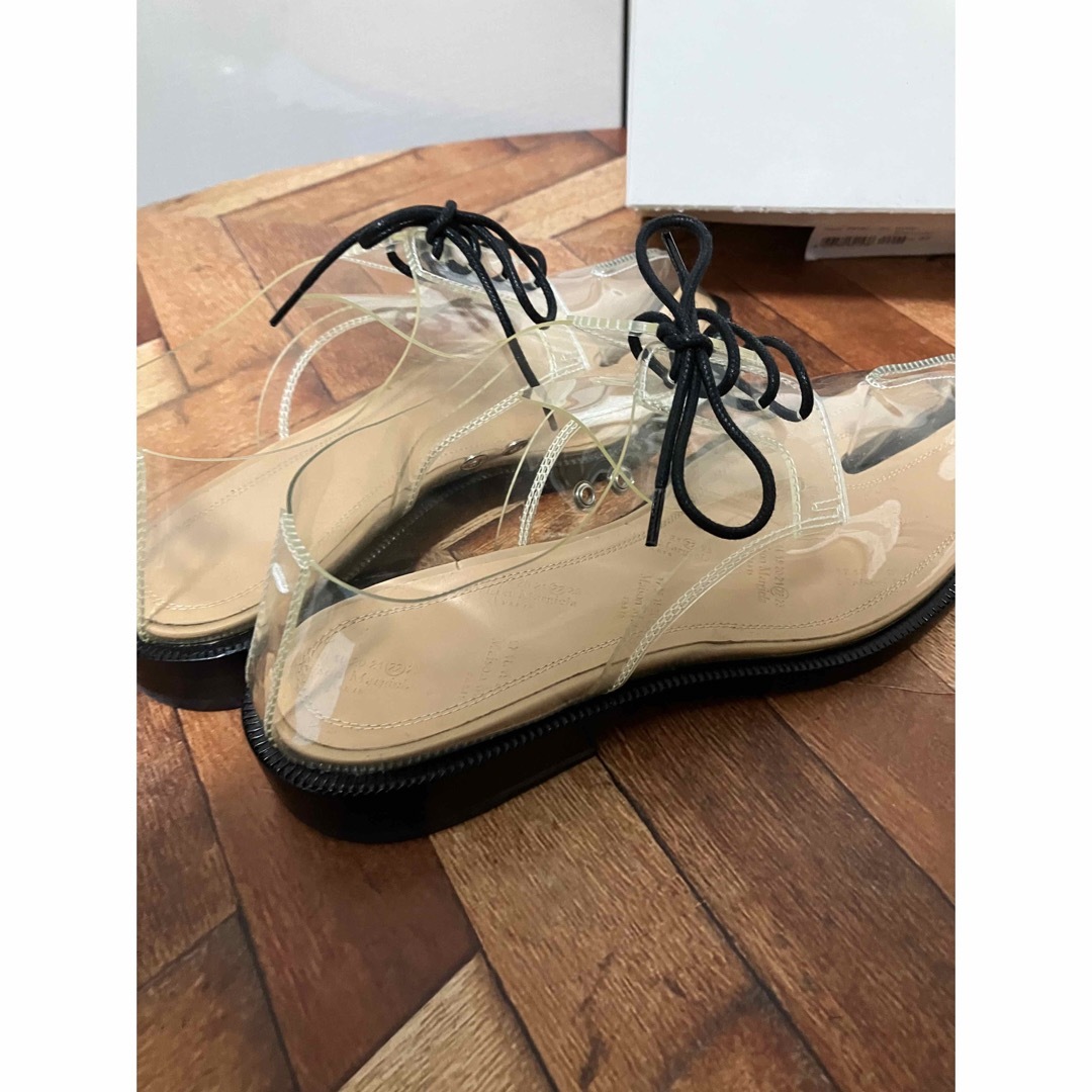 Maison Martin Margiela(マルタンマルジェラ)のMAISON MARGIELA メゾンマルジェラ　21ss クリア　タビシューズ レディースの靴/シューズ(ローファー/革靴)の商品写真