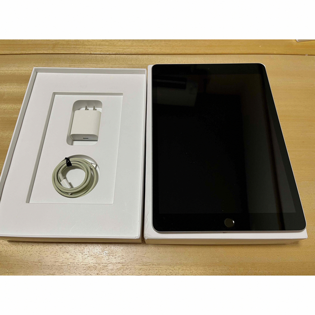 美品APPLE IPAD 第9世代 wi-fi 256GBとキーボードセット | www.jarussi