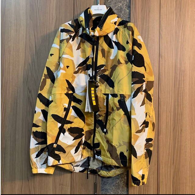 MONCLER GENIUS 1952 OCT GIUBBOTTO カモフラ MONCLER GENIUS 1952 OCT GIUBBOTTO カモフラ